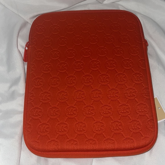 NWT Michael Kors iPad Case tangerine color zippers on top - Picture 4 of 7